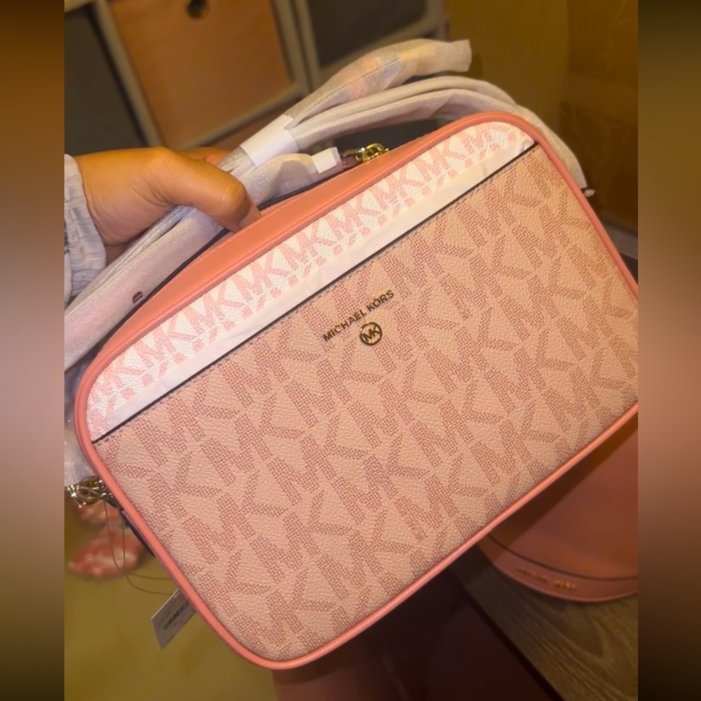MK CROSSBODY
